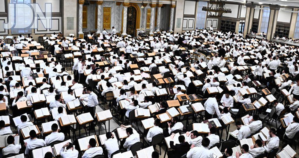 בישיבה האמריקאית הגדולה ביותר: בשם החיילים – אלה השעות הקשות הקבועות של הלחימה בעזה