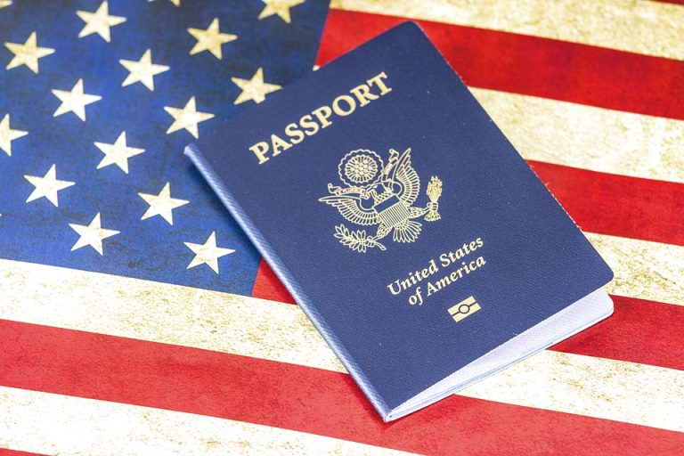 passport-2642168_960_720