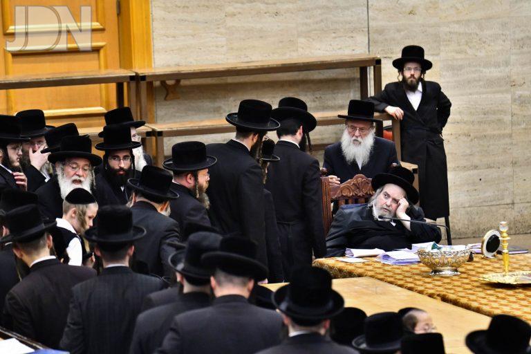 בעלזא קבלת קהל (6)