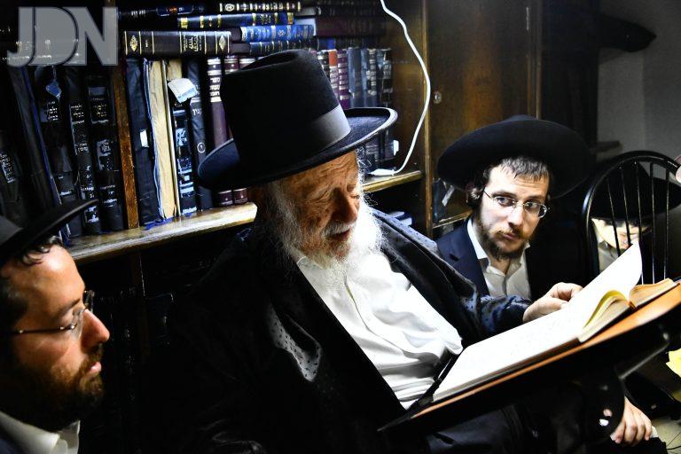 הגרב''ד פוברסקי קינות (14)