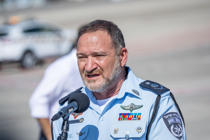 בכירים לשעבר במשטרה קוראים למפכ"ל להתפטר: "היית שותף בטיהור"