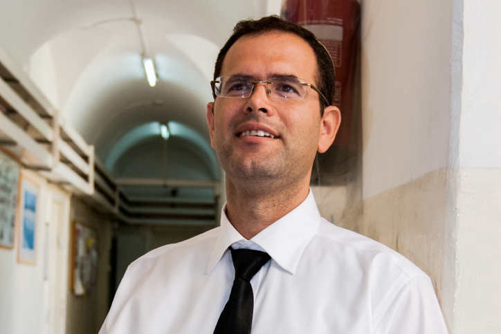 MOSHE SAADA