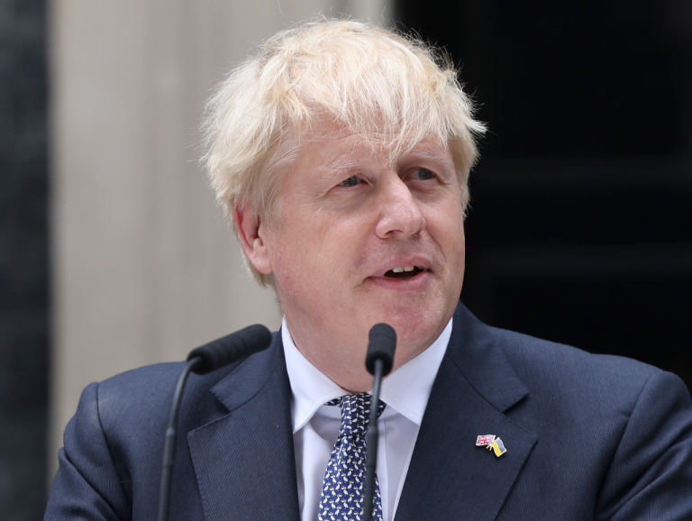 Prime_Minister_Boris_Johnson's_statement_in_Downing_Street_7_July_2022_(cropped)