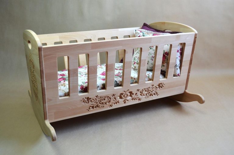 cradle-2153632_1280