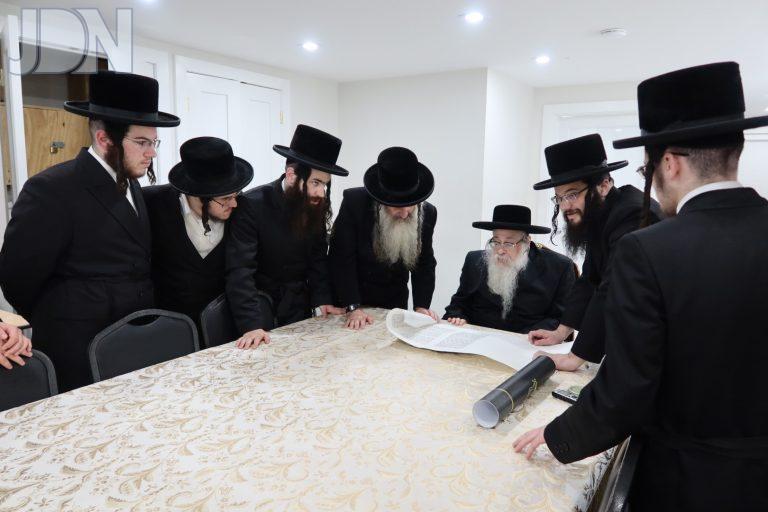 צאנז קלויזנבורג לינז כתיבת ס''ת (1)