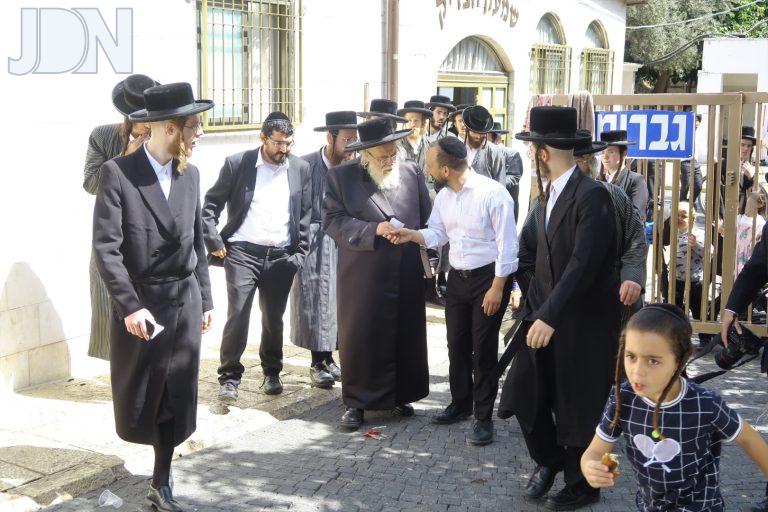 תולדות אהרן בקבר שמעון הצדיק (16)