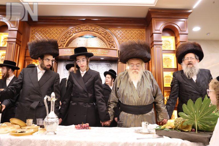 תולדות אהרן שטרן רחמסטריווקא בר מצוה (26)