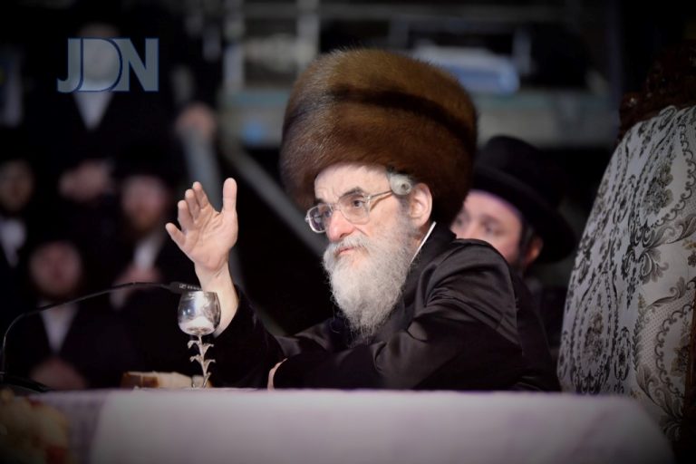 העסקנים החליפו את הבחורים הצעירים: הנאום והצעד הדרמטי בויז'ניץ