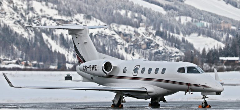 plane-3020949_1920