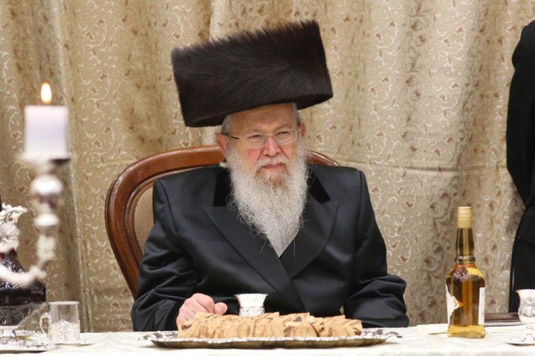 אירוסין-נכדת-האדמור-מסלונים-עם-בן-הרב-שפיגל-בית-שמש-4-1024x683