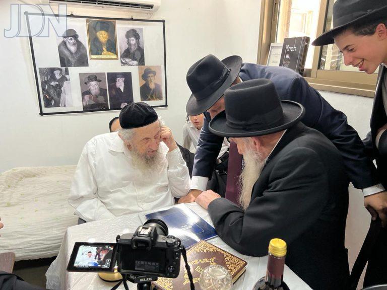 בביקור חג אצל הגר''ד לנדא