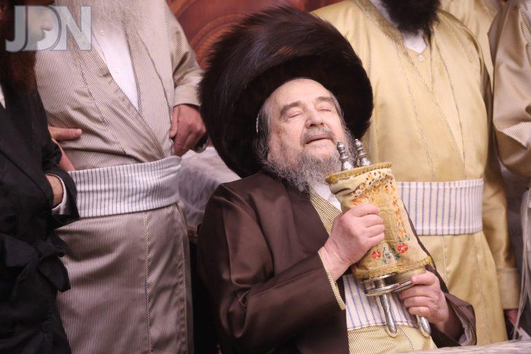 הגרי''מ שכטר הקפות שניות (3)