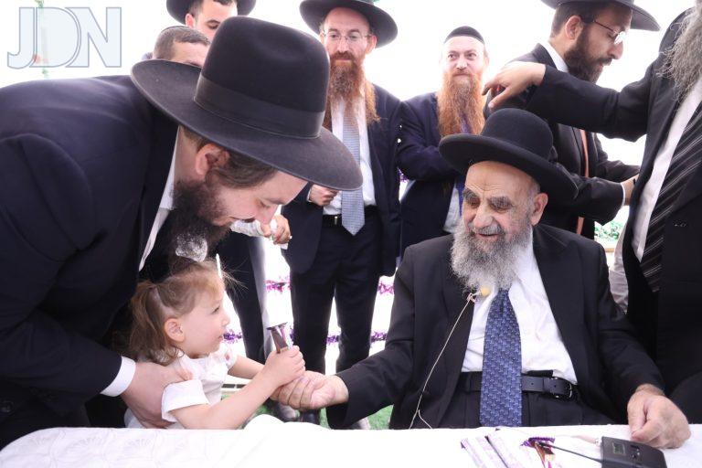 הגר''מ צדקה הקבלת פני רבו (6)