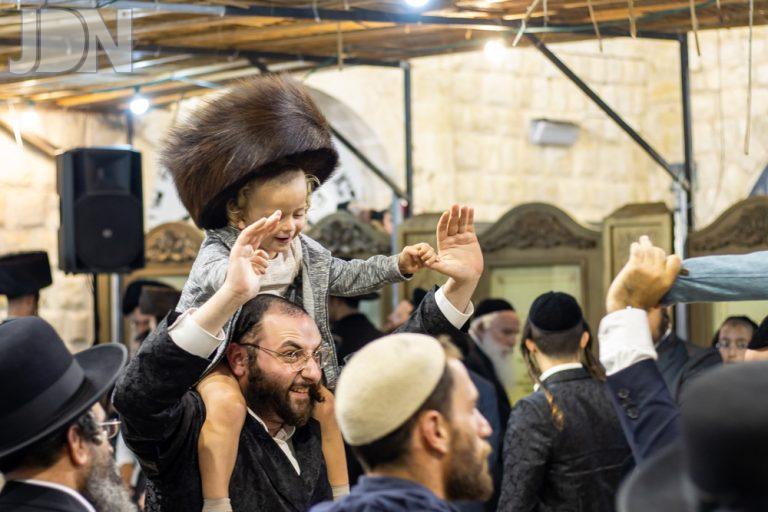 סוכות במירון פ''ג צילום שמואל שנקר (2)