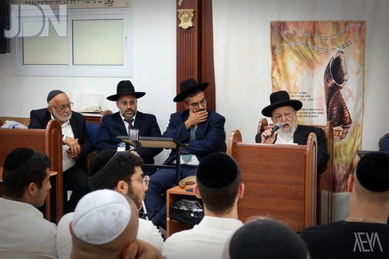 סליחות עם הגרא חפוטא בקהילת אהבה ואחוה פת (13)