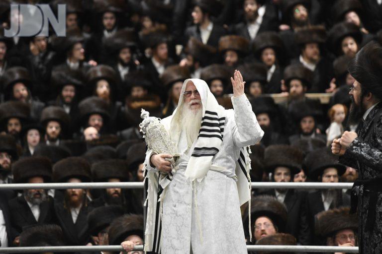 צאנז הושענא רבא ושמח''ת (24)