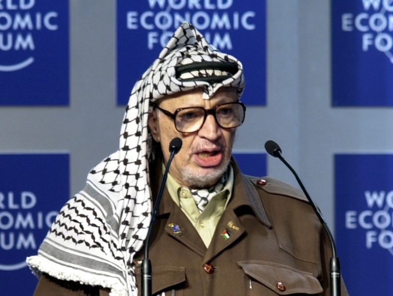 1280px-ArafatEconomicForum_(cropped)