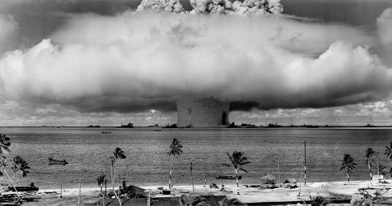 explosion-67557_1920 (1)