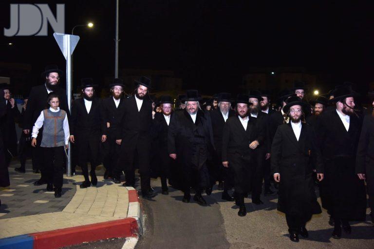 ברחובות העיר