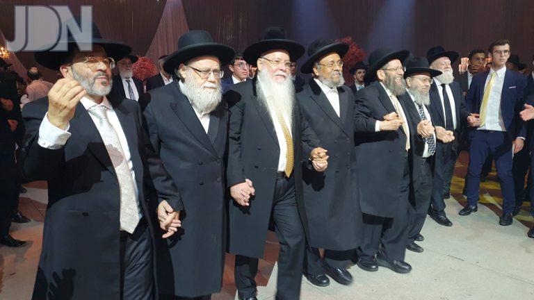 הגר''מ מלכא חתונת נכד (6)