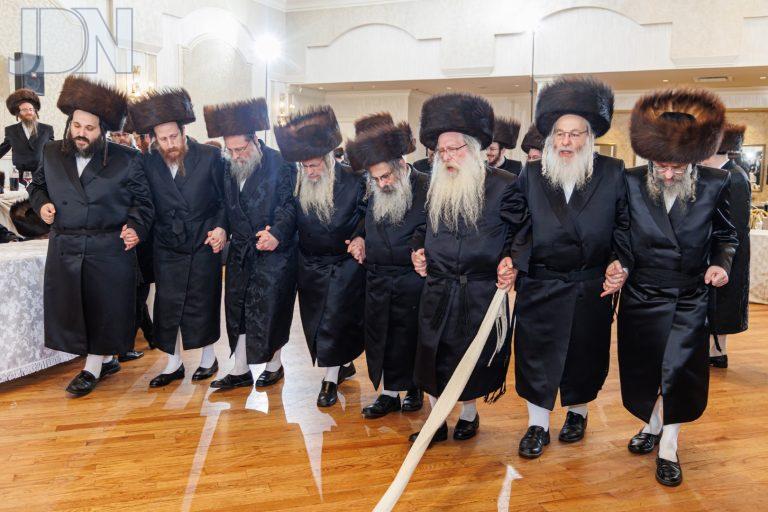 ספינקא צאנז חתונה (29)