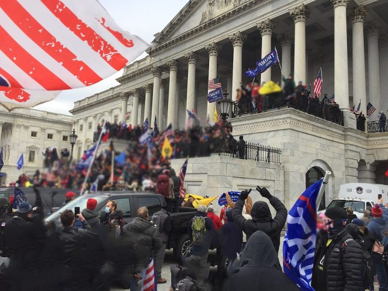 1280px-DC_Capitol_Storming_IMG_7965-1024x768