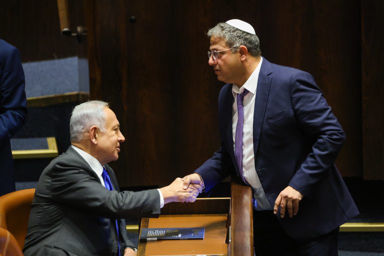 20221228100325_NOAM7181