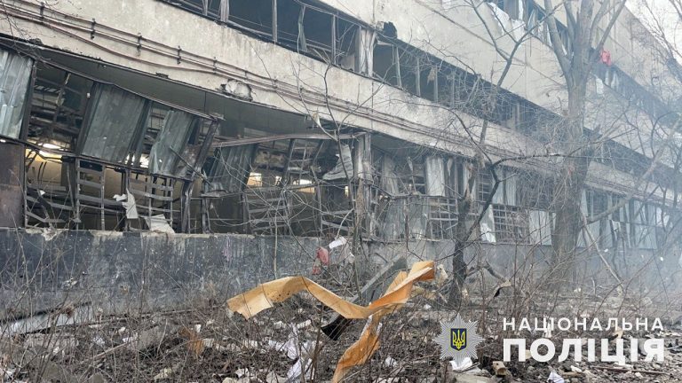 Plant_in_Kramatorsk_after_Russian_rocket_strike,_2022-12-25_(02)
