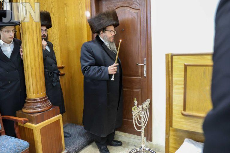 באסטאן הדלקת נרות חנוכה (3)