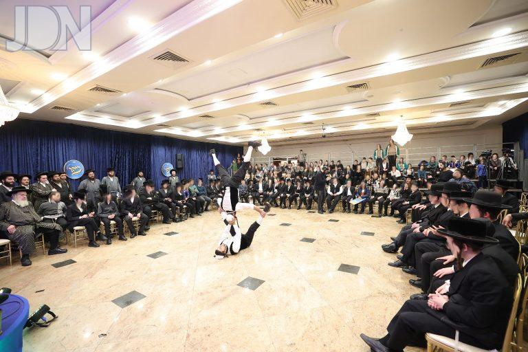 בית לפליטות מסיבות חנוכה (12)