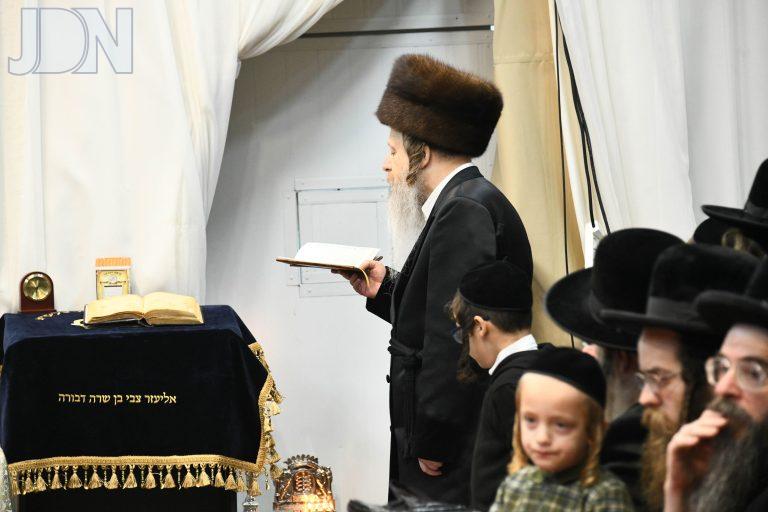 דז'יקוב ויזניץ הדלקת נרות חנוכה תשפ''ג (7)