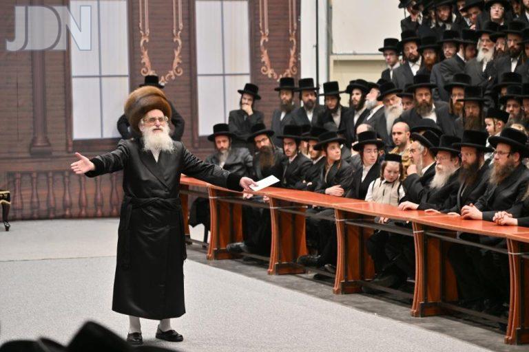 ויז'ניץ חנוכה פג (22)
