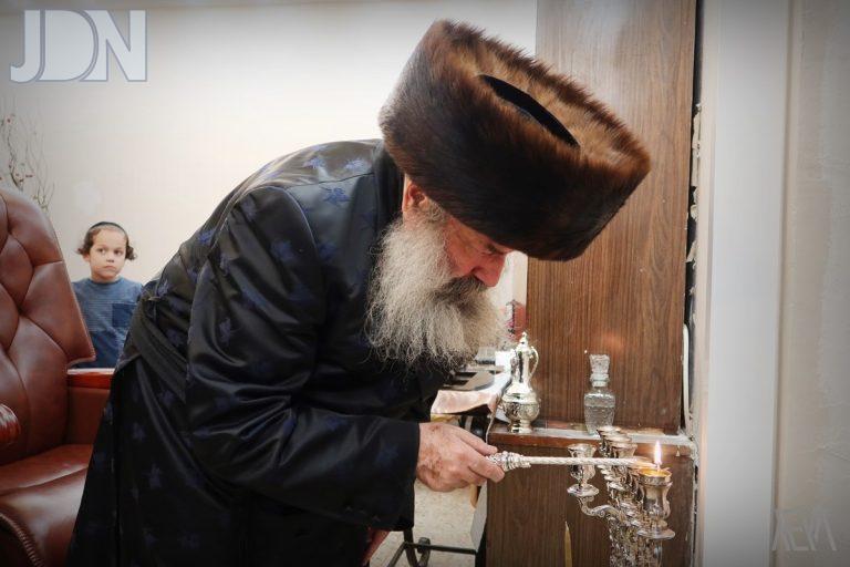 זידיטשוב הדלקת נרות חנוכה תשפ''ג (13)
