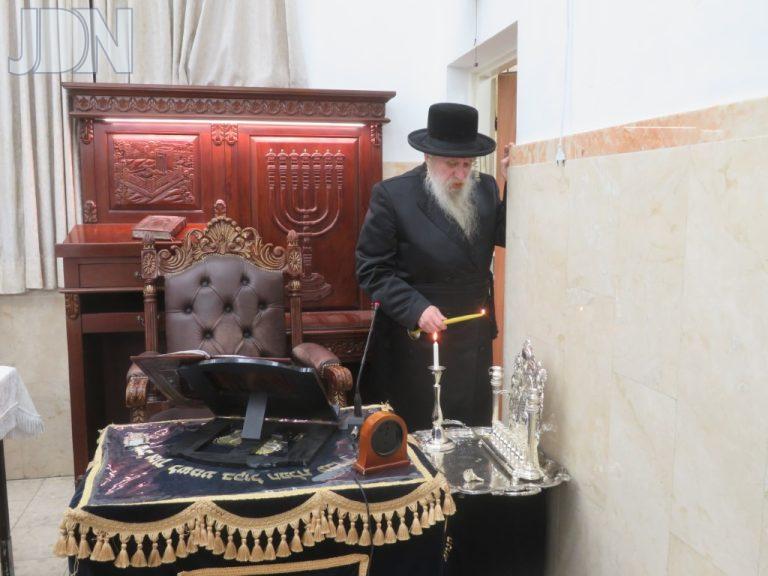 טשארנאביל הדלקת נרות חנוכה (3)