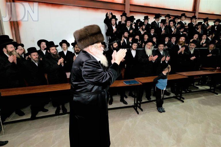 קוסוב ויז'ניץ חנוכה פג (10)