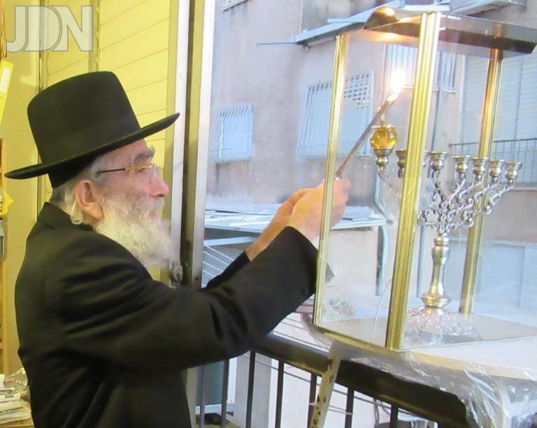 רבי שמואל מרקוביץ חנוכה פג (1)
