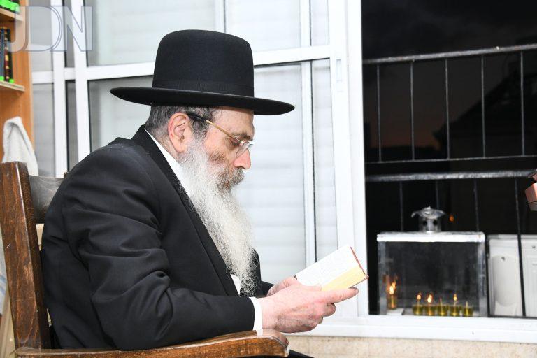 שטיינמן הדלקת נרות חנוכה (2)