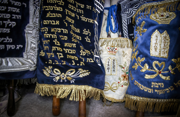 .