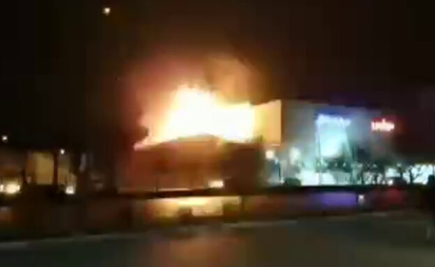 iran_pitzuz_autoOrient_i