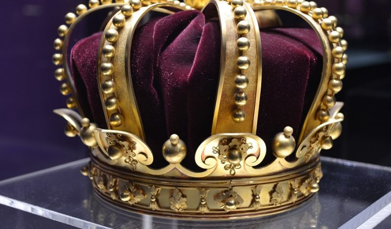 king-g0d791fdad_1920
