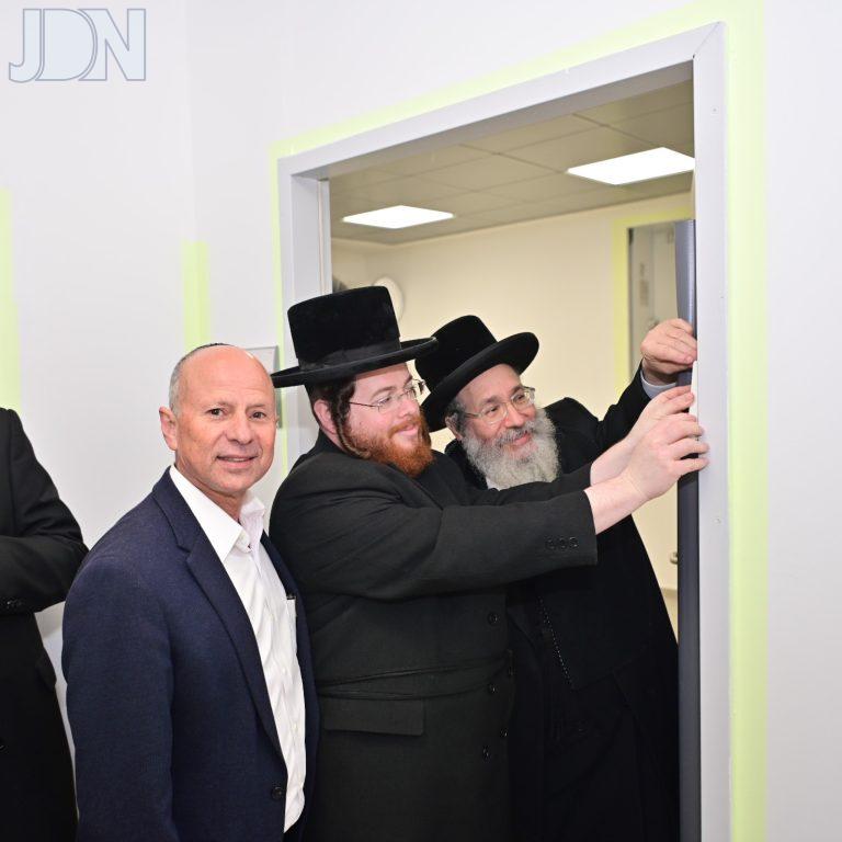 ויז'ניץ עפולה חנוכת בית ספר (14)