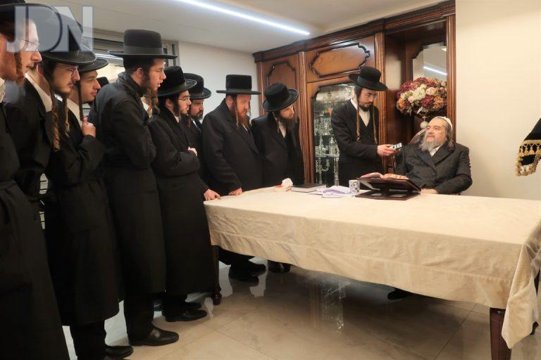 חבורת מתיבתא אצל הגרי''מ שכטר (4)