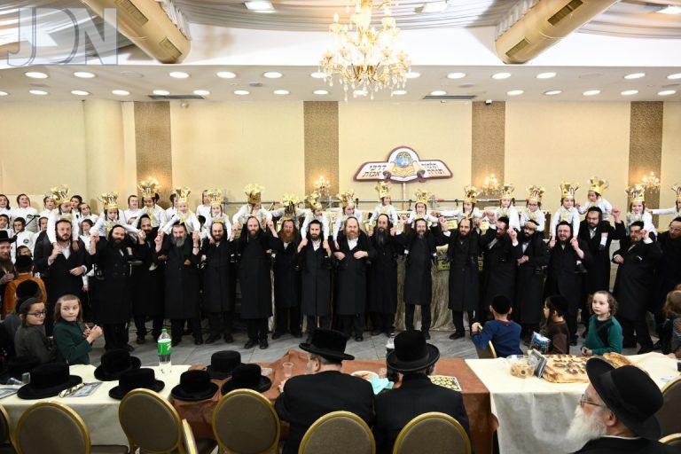 צאנז אלעד מסיבת חומש (5)