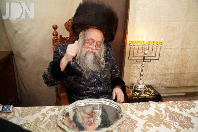רבי יצחק לעזער חנוכה פג (9)
