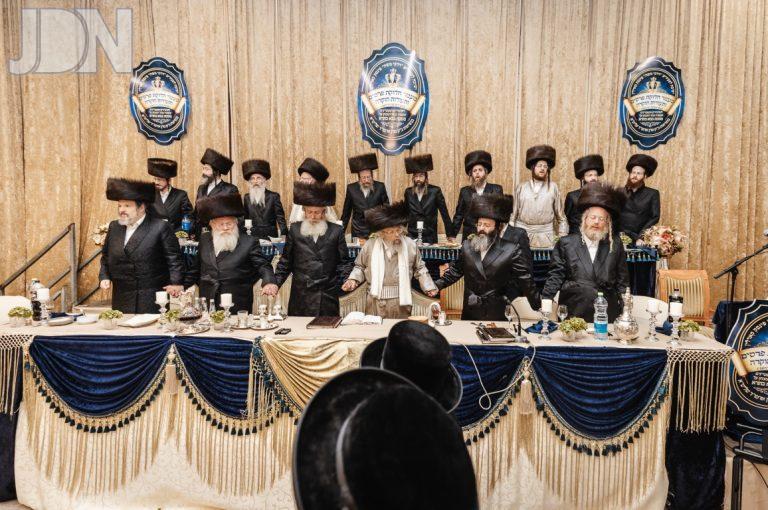שישו ושמחו בשמחת התורה