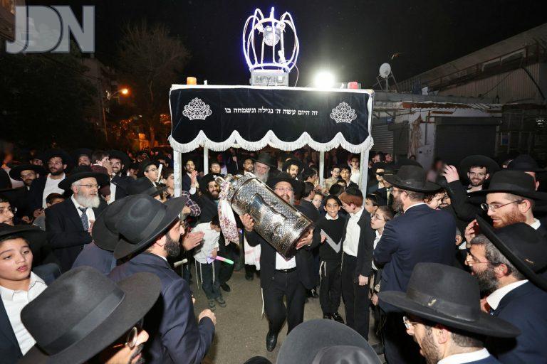 הרב אברהם זכותא ספר תורה (7)