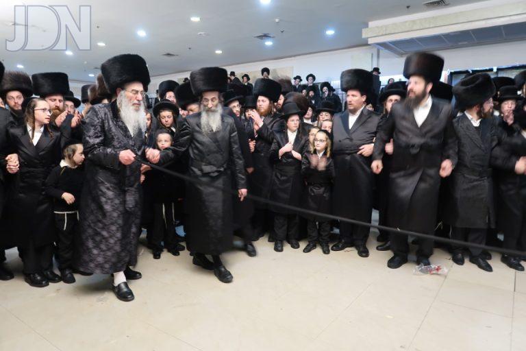 שמחת בית אלכסנדר-זוועהיל-אנטניא-אלעסק ירושלים (4)