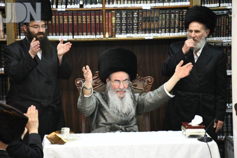 אלכסנדר משתה היין פג (20)