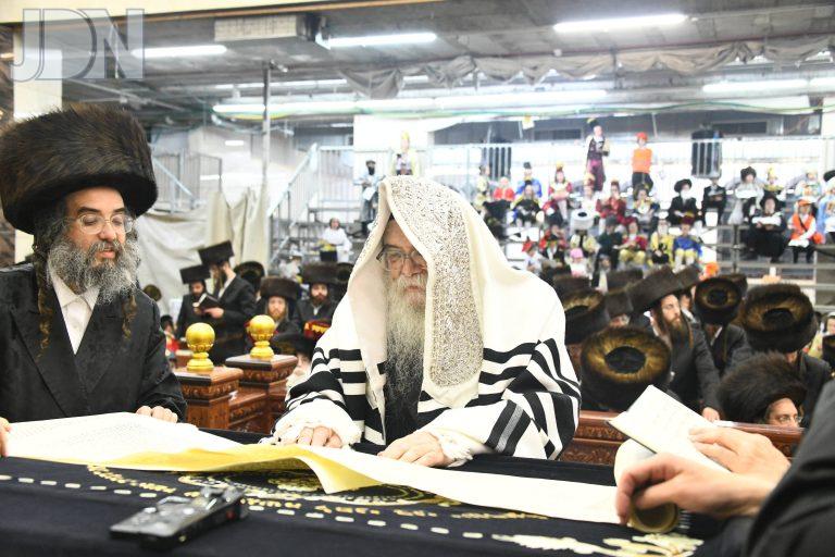דאראג קריאת המגילה (9)