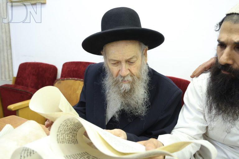 הגר''ד בצרי קריאת מגילה (2)